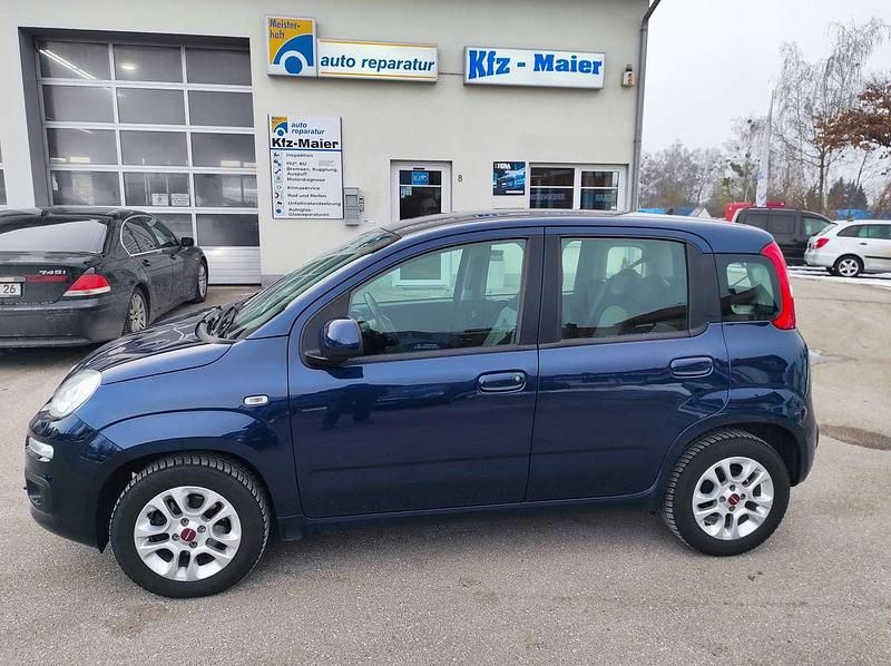 Colore esterno (blau) Gebraucht 2019 Fiat Panda Lounge Kleinwagen | 6.950 € (Fairer Preis) - Bild 1/4