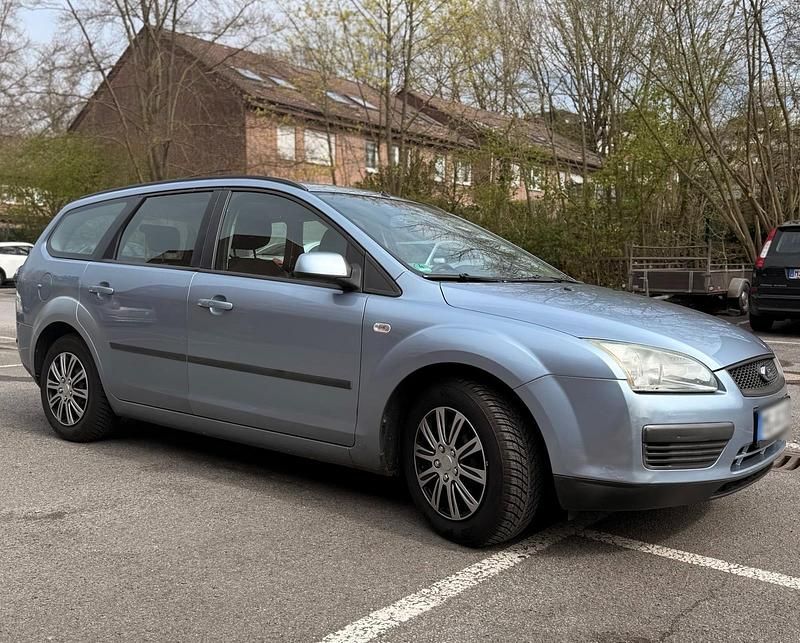 Gebraucht Ford Focus 101 PS (74 kW) 2006 Blau Kombi