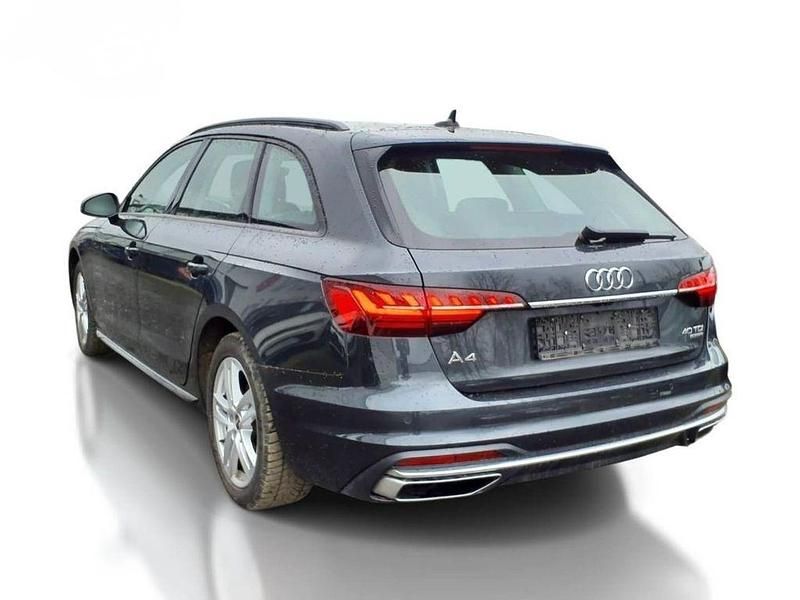 Gebraucht Audi A4 Advanced 204 PS (150 kW) 2021 Grau Kombi