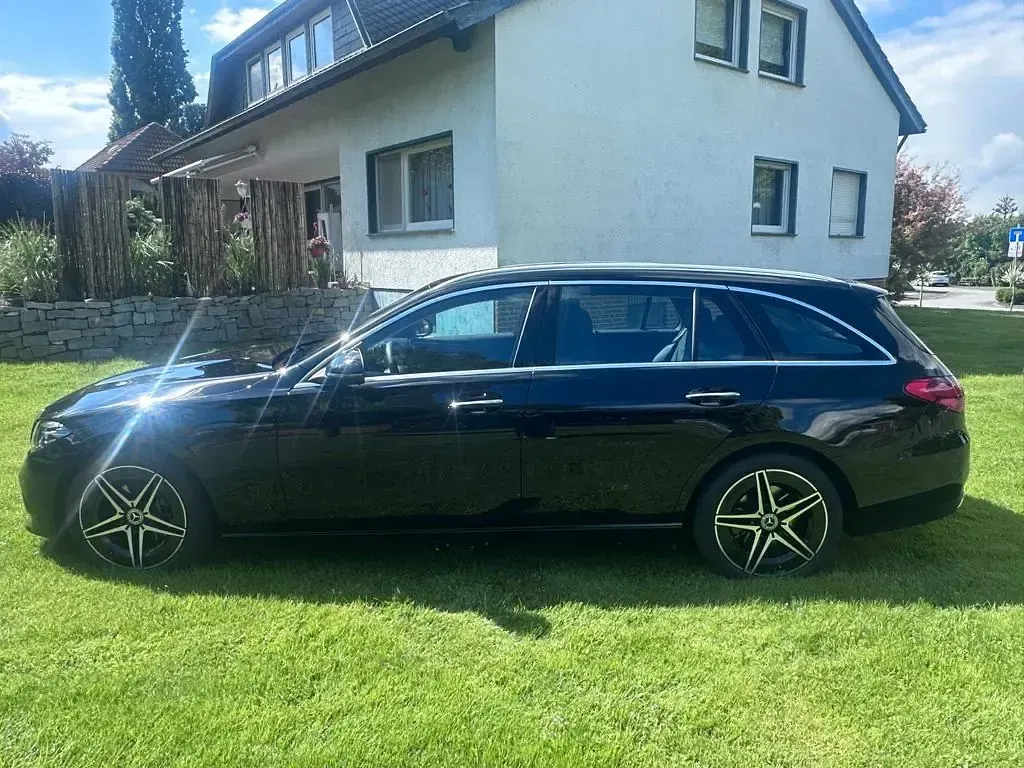 Gebraucht Mercedes C180 Advanced 170 PS (125 kW) 2024 Schwarz Limousine