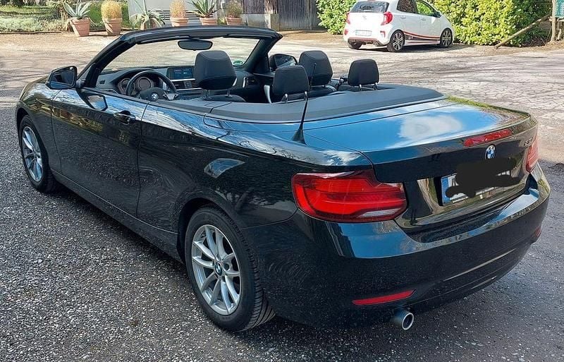 Gebraucht BMW 218 Advantage 136 PS (100 kW) 2019 Schwarz Cabrio
