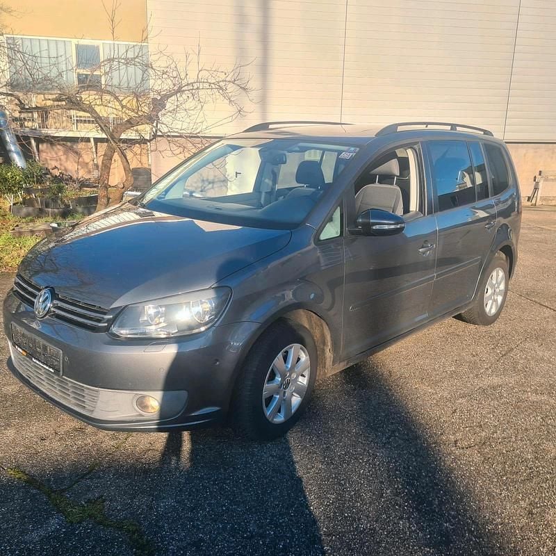Gebraucht VW Touran 140 PS (102 kW) 2011 Grau Van / Kleinbus
