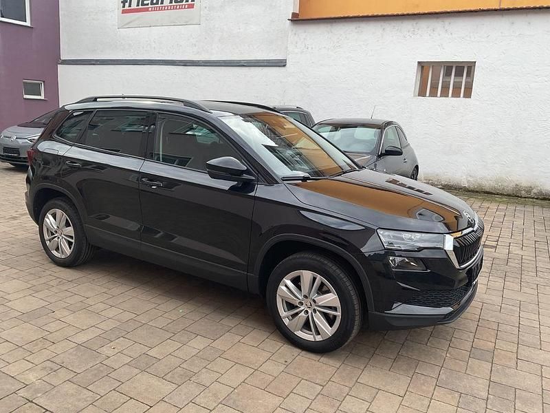 Gebraucht Skoda Karoq Selection 150 PS (110 kW) 2024 Schwarz SUV