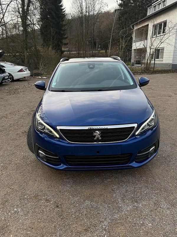 Gebraucht Peugeot 308 SW Business-Line 100 PS (73 kW) 2019 Blau Kombi