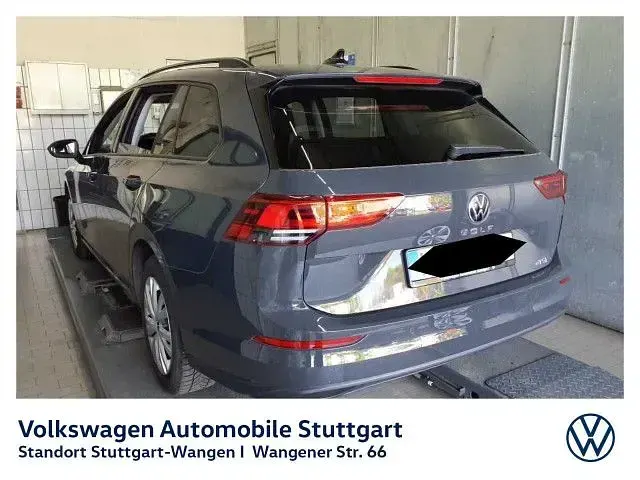 Gebraucht VW Golf VIII Life 110 PS (80 kW) 2024 Uranograu Kombi