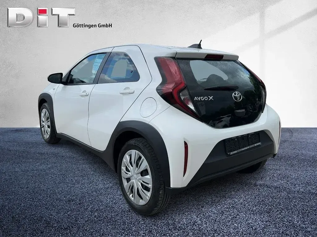 Gebraucht Toyota Aygo X Play 72 PS (52 kW) 2022 Weiß SUV
