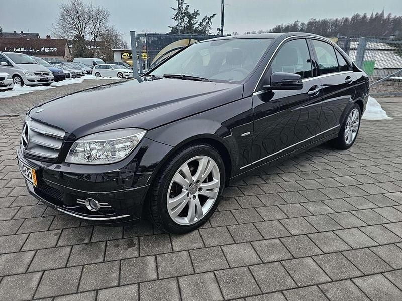 Gebraucht Mercedes C230 Avantgarde 204 PS (150 kW) 2009 Schwarz Limousine
