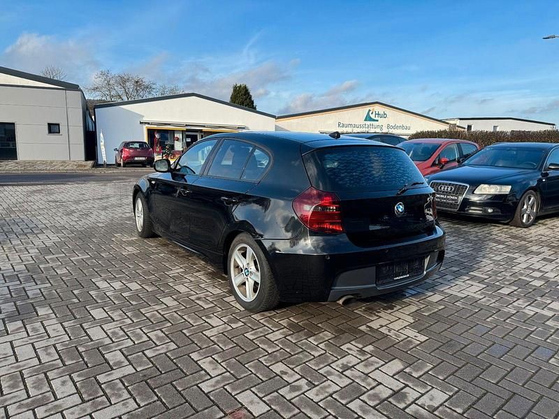 Usata BMW 118 Efficient Dynamics 143 CV (105 kW) 2010 Nero Utilitaria