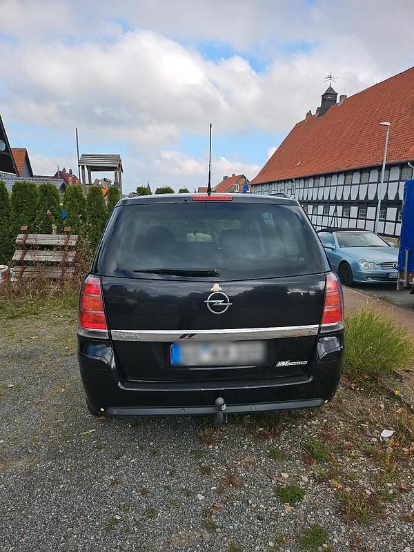 Gebraucht Opel Zafira 140 PS (102 kW) 2007 Schwarz Van / Kleinbus