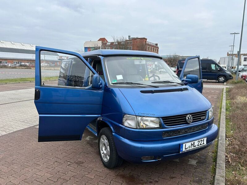 Blau Gebraucht 2001 VW T4 California Van | 14.000 € (Superpreis) - Bild 1/4