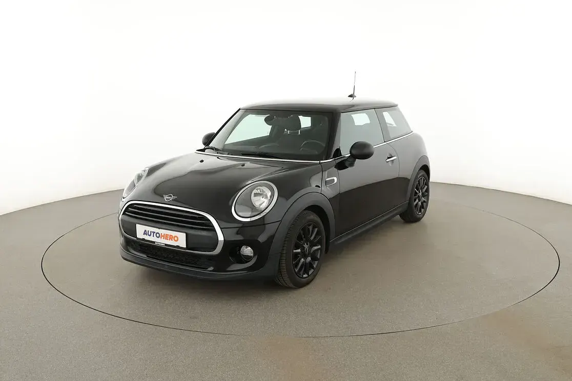 Usata Mini ONE 102 CV (75 kW) 2019 Nero Utilitaria