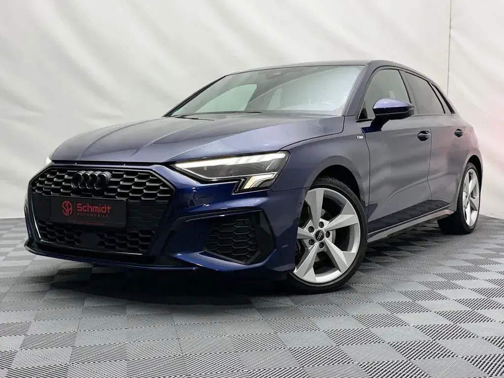Gebraucht Audi A3 S-Line 190 PS (139 kW) 2023 Blau Limousine