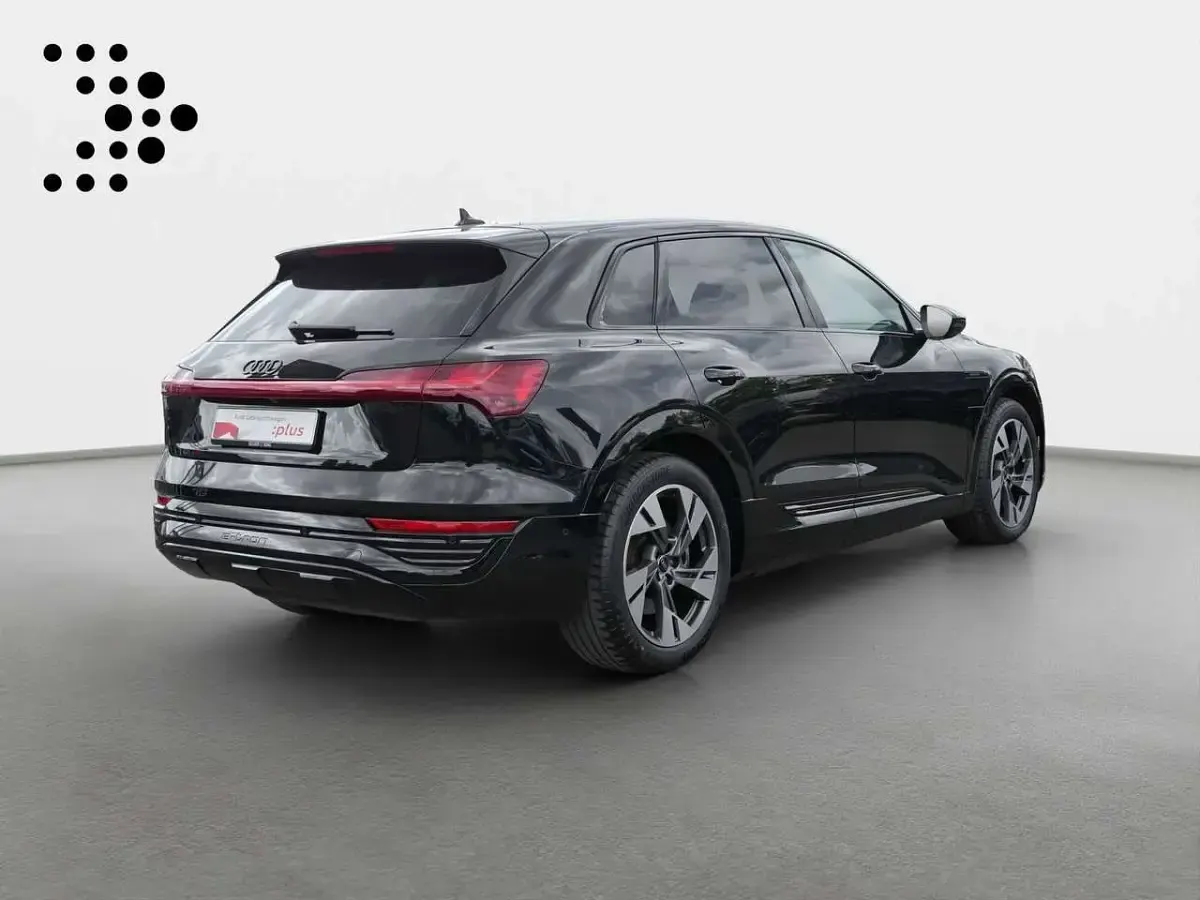 Gebraucht Audi Q8 e-tron S-Line 250 kW (340 PS) 2023 Schwarz SUV