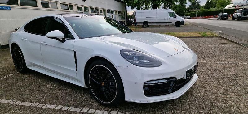 Gebraucht Porsche Panamera 4 330 PS (242 kW) 2018 Weiß Limousine