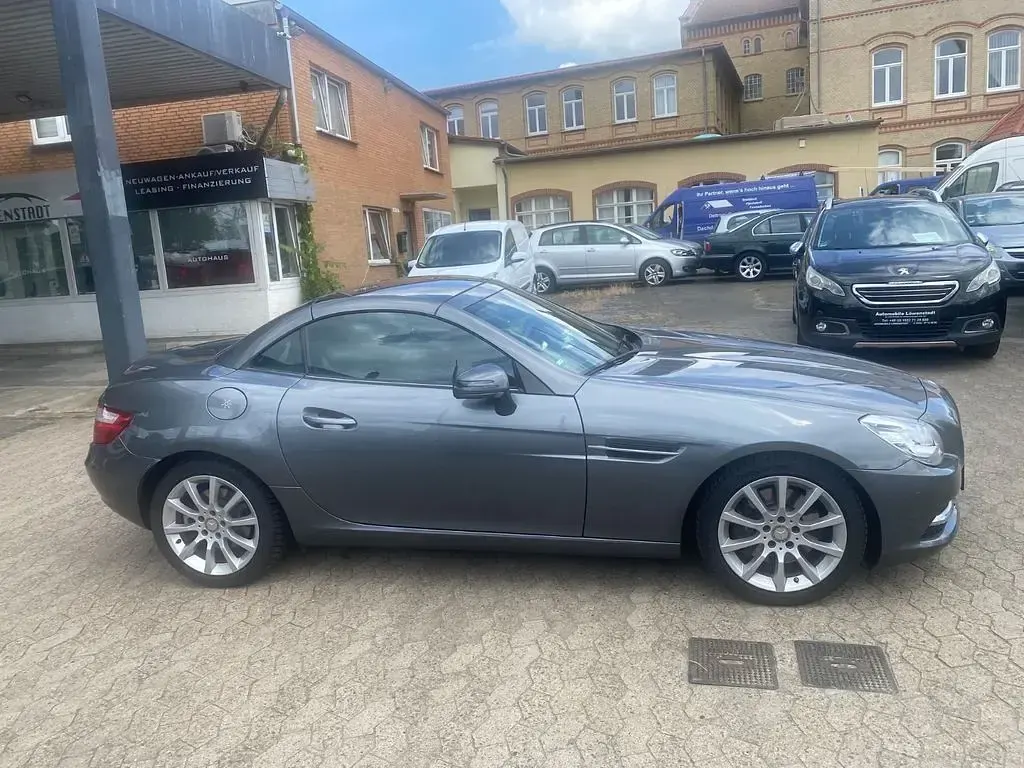 Gebraucht Mercedes SLK200 184 PS (135 kW) 2015 Grau Cabrio