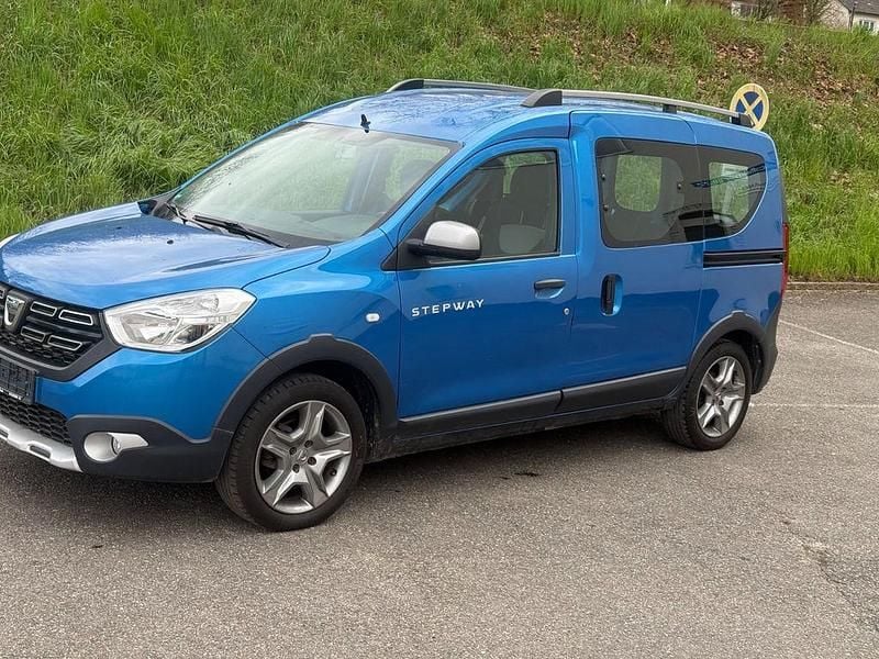 Gebraucht Dacia Dokker 102 PS (75 kW) 2018 Blau Van / Kleinbus