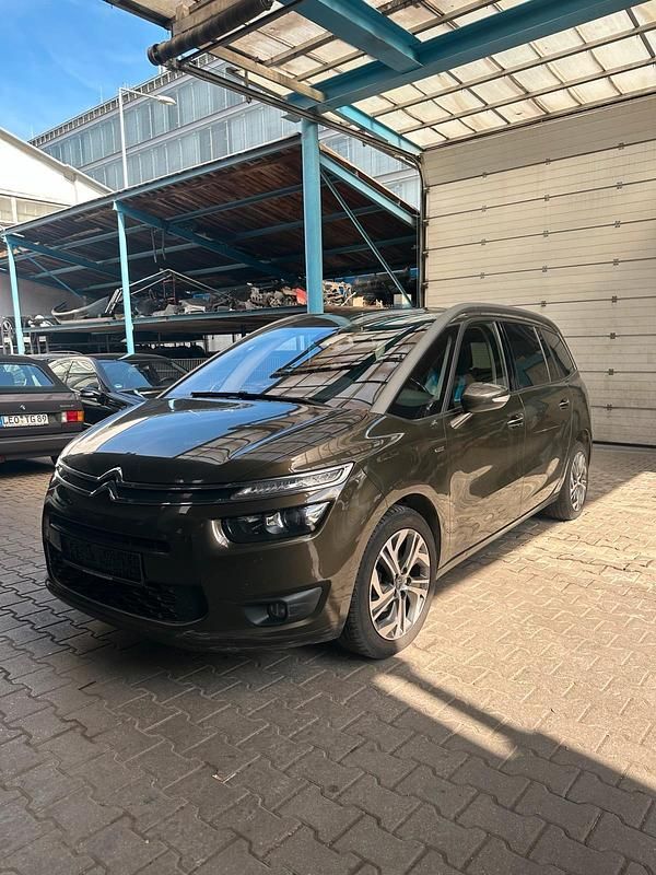 Braun Gebraucht 2014 Citroën C4 SpaceTourer Exclusive Van / Kleinbus | 6.900 € (Fairer Preis) - Bild 1/4