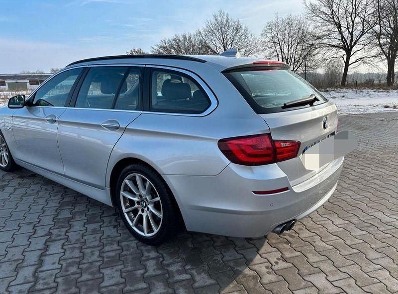 Gebraucht BMW 520 184 PS (135 kW) 2011 Silber Kombi