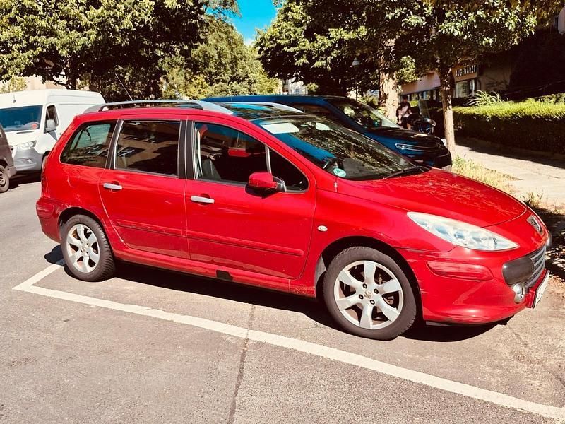 Rot Gebraucht 2007 Peugeot 307 Kombi | 2.600 € (Etwas zu teuer) - Bild 1/4