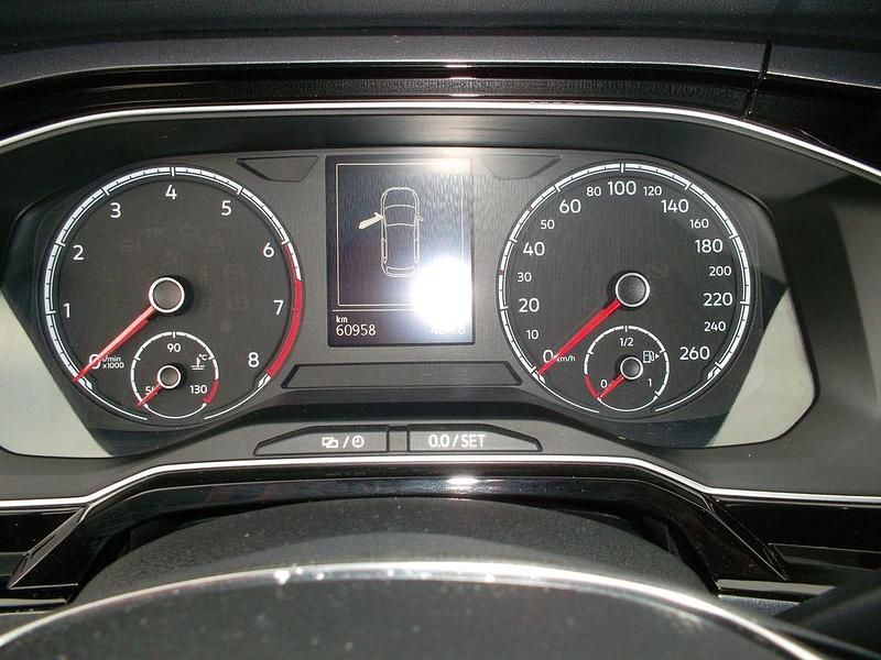 Gebraucht VW Polo Highline 95 PS (69 kW) 2019 Weiß Kleinwagen