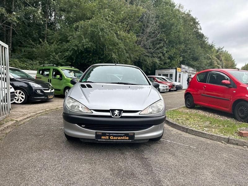 Grau Gebraucht 2000 Peugeot 206 Filou Kleinwagen | 1.999 € (Fairer Preis) - Bild 1/4