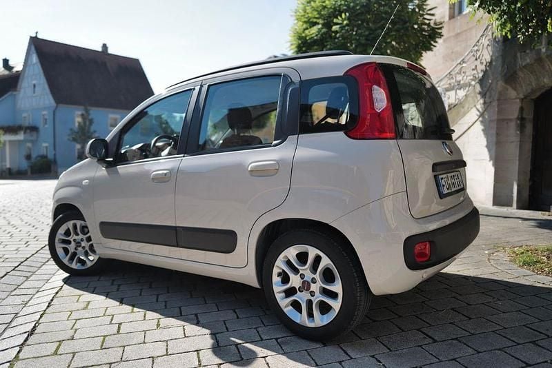 Gebraucht Fiat Panda Lounge 69 PS (50 kW) 2016 Beige Kleinwagen