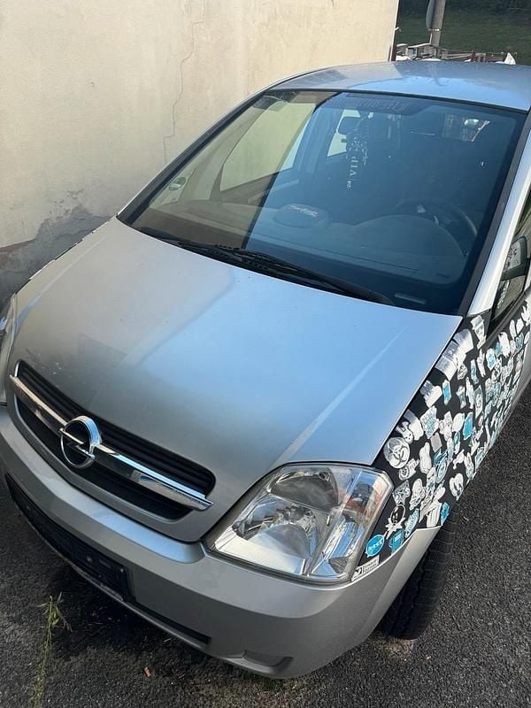 Gebraucht Opel Meriva 100 PS (73 kW) 2004 Silber Van / Kleinbus