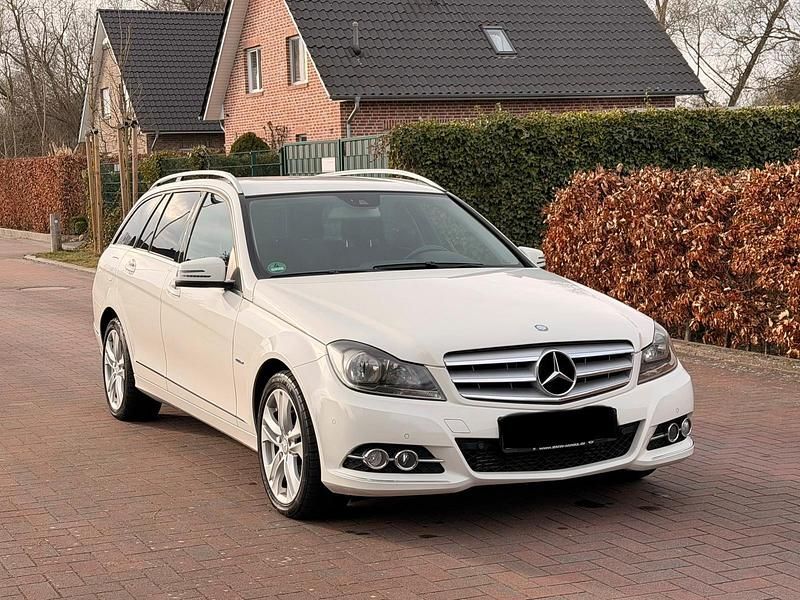 Gebraucht Mercedes C220 170 PS (125 kW) 2011 Weiß Kombi