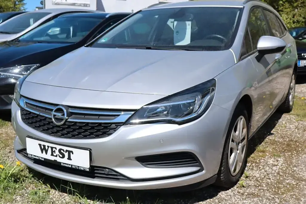 Gebraucht Opel Astra Edition 136 PS (100 kW) 2016 Grau Kombi