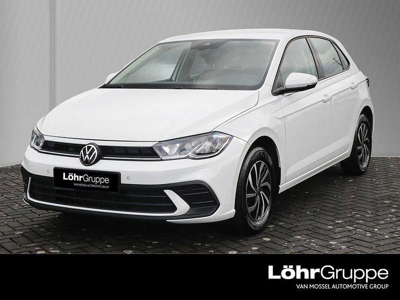 Gebraucht VW Polo Life 95 PS (69 kW) 2023 Weiß Kleinwagen