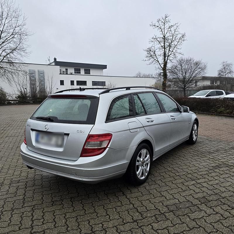 Gebraucht Mercedes C200 136 PS (100 kW) 2010 Grau Kombi