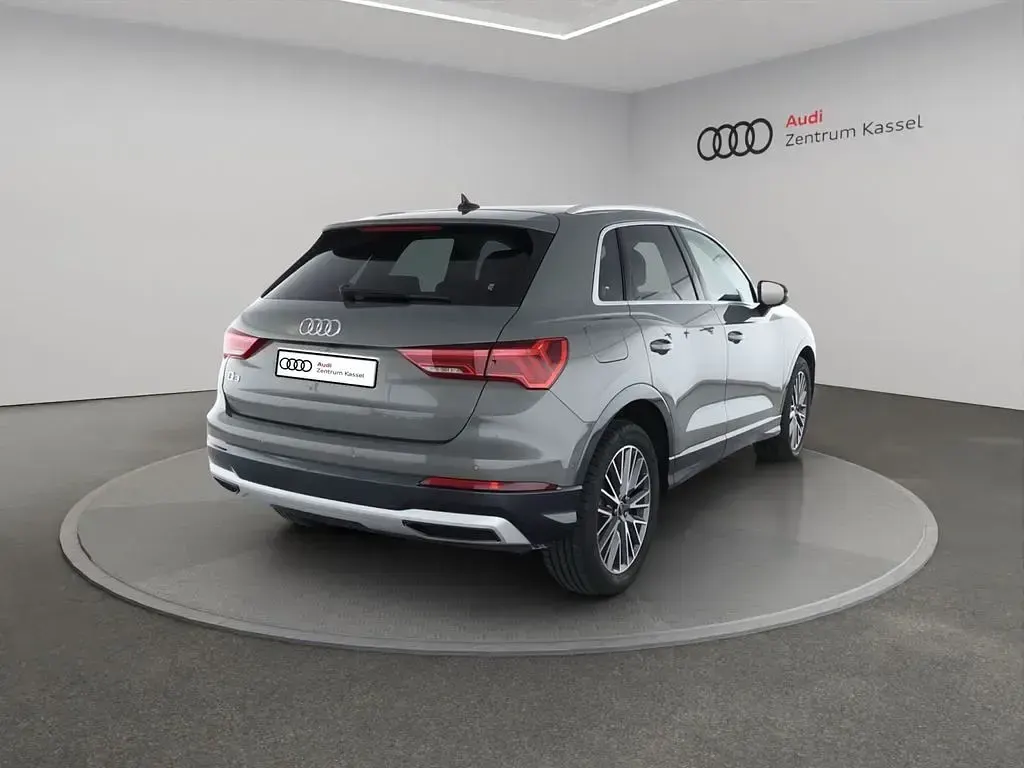 Gebraucht Audi Q3 Sport 150 PS (110 kW) 2026 Grau SUV