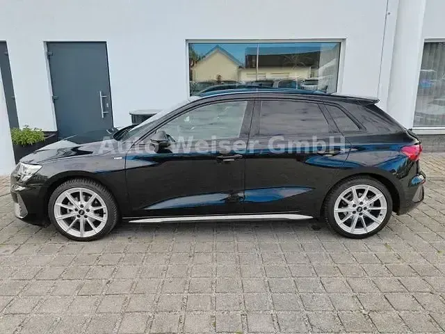 Second-hand Audi A3 S-Line 136 CP (100 kW) 2022 Andere Berlinǎ