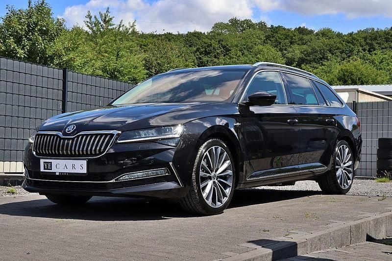 Schwarz Gebraucht 2019 Skoda Superb LAURIN & KLEMENT Kombi | 25.250 € (Etwas zu teuer) - Bild 1/4