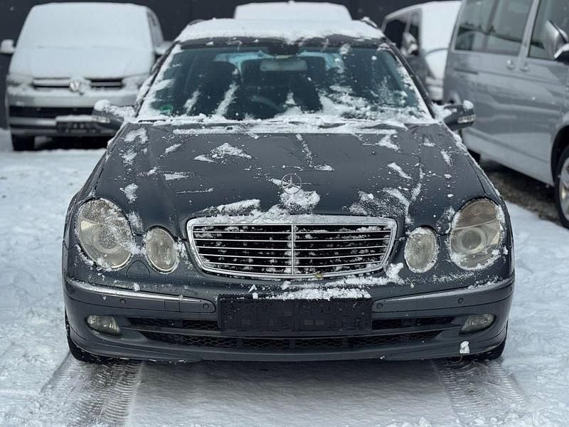 Gebraucht Mercedes E280 Avantgarde 177 PS (130 kW) 2005 Grau Limousine