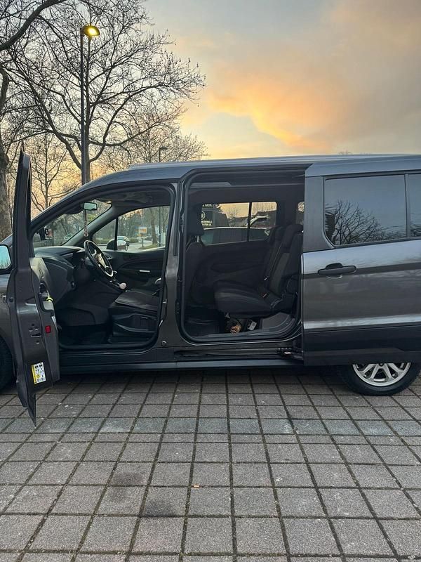 Gebraucht Ford Tourneo Connect 120 PS (88 kW) 2018 Grau Van / Kleinbus