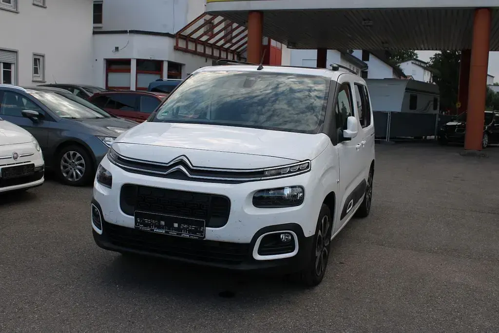 Gebraucht Citroën Berlingo Shine 131 PS (96 kW) 2018 Weiß Van / Kleinbus