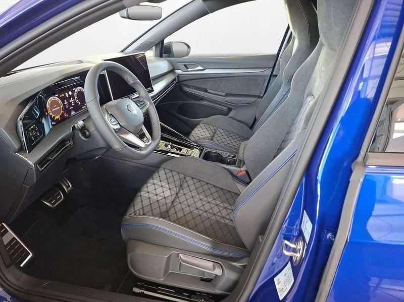 Gebraucht VW Golf VIII R-line 150 PS (110 kW) 2025 Blau Limousine