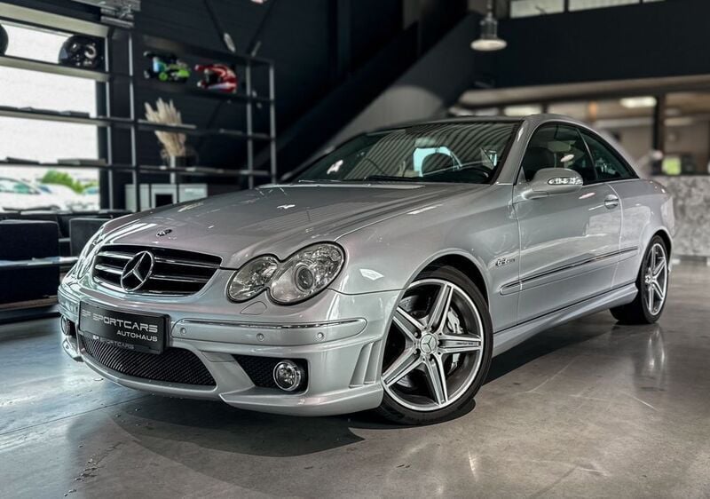 Silber Gebraucht 2006 Mercedes CLK63 AMG AMG Coupé | 33.500 € - Bild 1/3