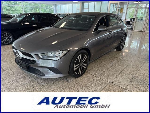Grau Gebraucht 2023 Mercedes CLA200 Limousine | 25.799 € (Superpreis) - Bild 1/4