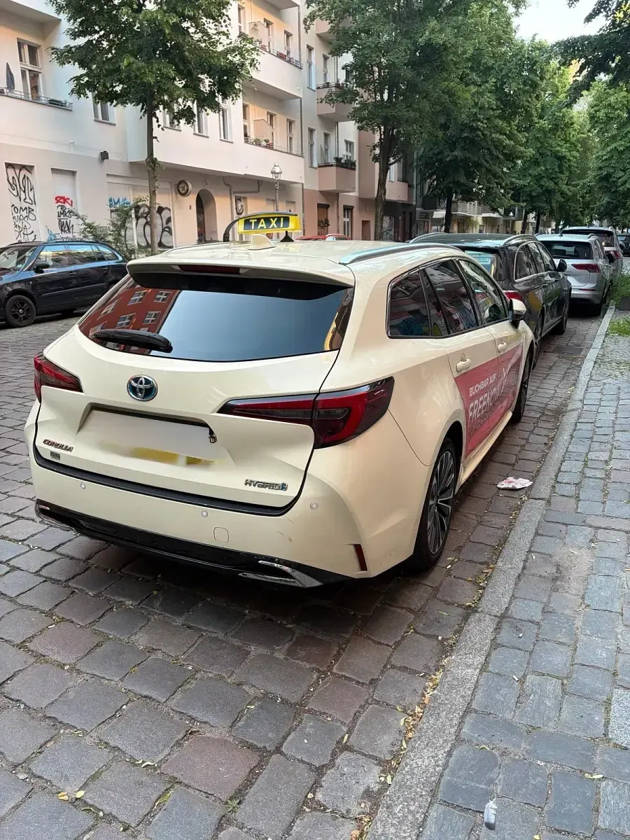Gebraucht Toyota Corolla 140 PS (102 kW) 2024 Beige Kombi