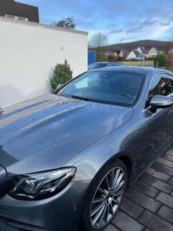 Gebraucht Mercedes E220 AMG line 194 PS (142 kW) 2017 Grau Coupé