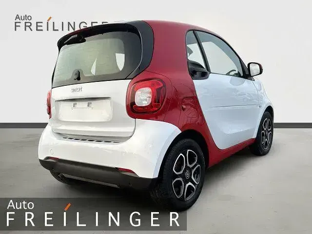 Gebraucht Smart ForTwo Coupé 90 PS (66 kW) 2017 Weiß Coupé