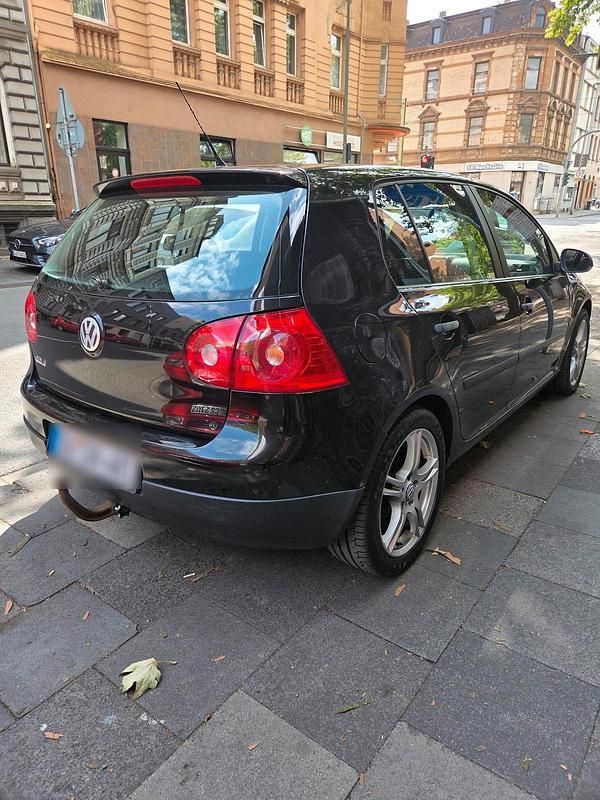 Schwarz Gebraucht 2007 VW Golf V Limousine | 2.299 € (Guter Preis) - Bild 1/4