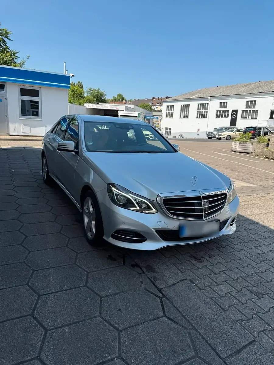 Second-hand Mercedes E250 211 CP (155 kW) 2013 Argintiu Berlinǎ