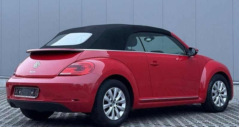 Gebraucht VW Beetle Cabriolet Design 105 PS (77 kW) 2013 Rot Cabrio
