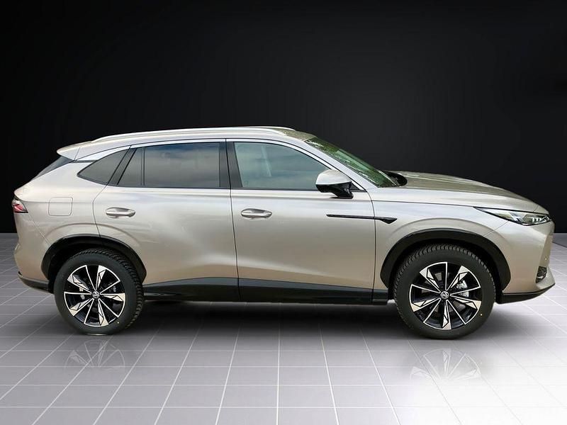 Neu MG HS Luxury 224 PS (164 kW) 2026 Silber SUV