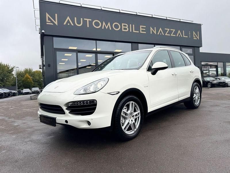 Weiß Gebraucht 2011 Porsche Cayenne SUV | 17.999 € - Bild 1/4