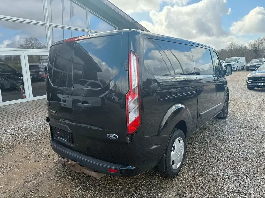 Gebraucht Ford 300 Trend 131 PS (96 kW) 2019 Schwarz Van / Kleinbus