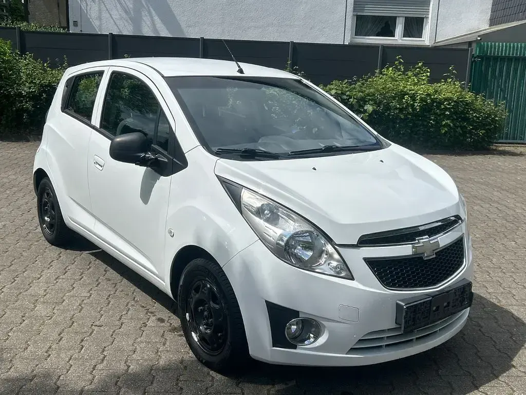 Gebraucht Chevrolet Spark LS 68 PS (50 kW) 2012 Weiß Kleinwagen